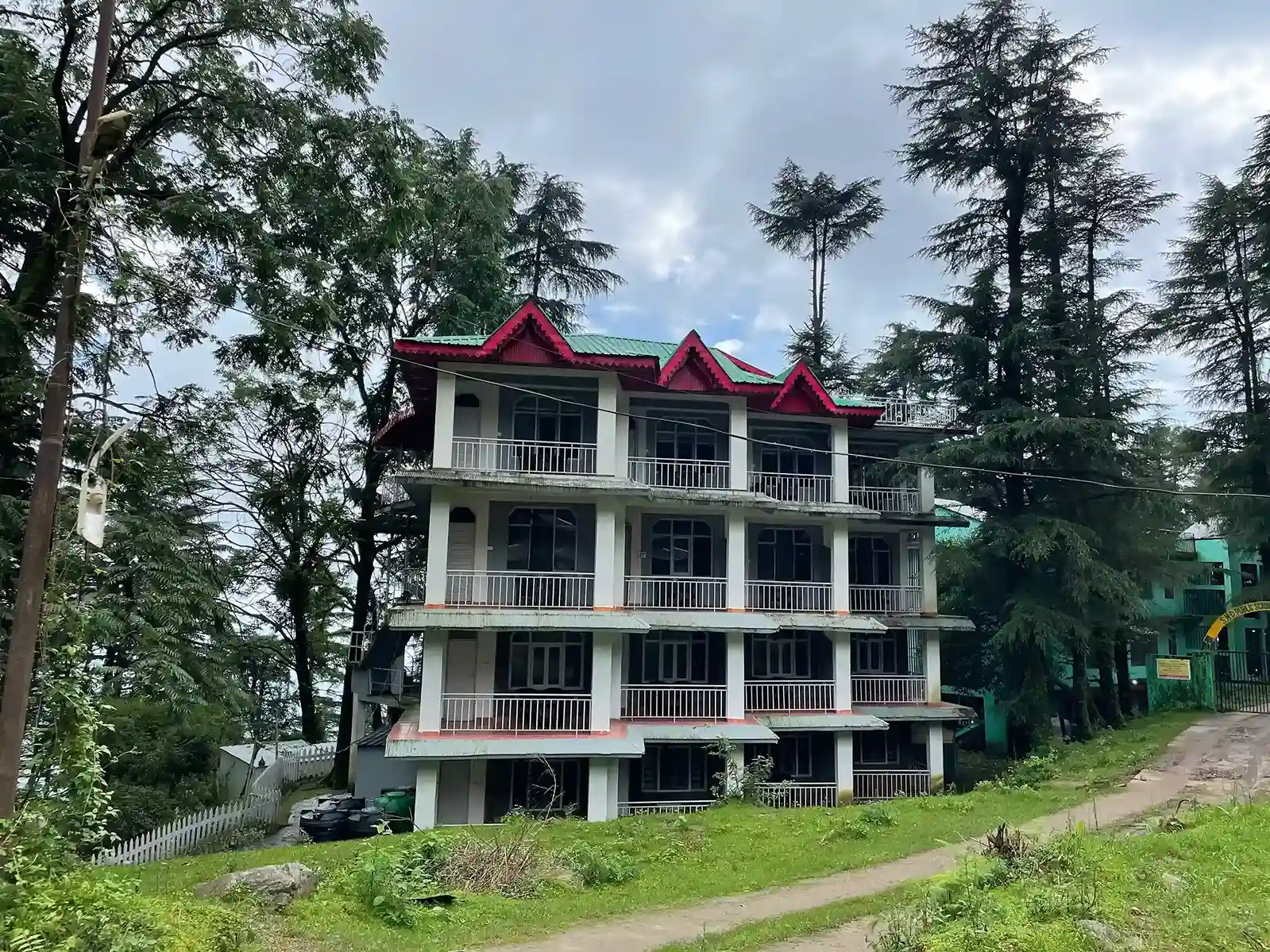 Himtrek Stays Mcleodganj